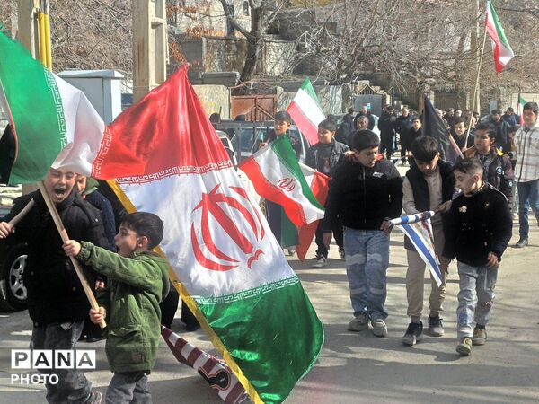 تشییع پیکر مطهر شهید سرافراز، حاج عبدالرسول خدری در آسارا کرج 