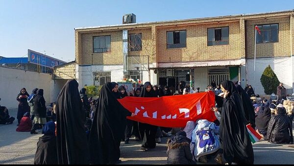 وداع با پیکر شهید گمنام در دبیرستان شهید عباسی یک مشهد