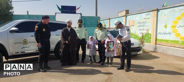 جشن شکوفه‌ها و جوانه‌ها همزمان با آغاز سال تحصیلی برگزار شد
