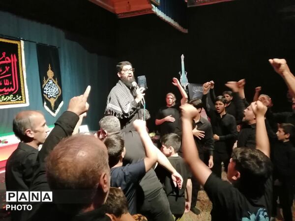 آیین عزاداری شب نهم محرم در هیئت شاهزاده علی اکبر 
