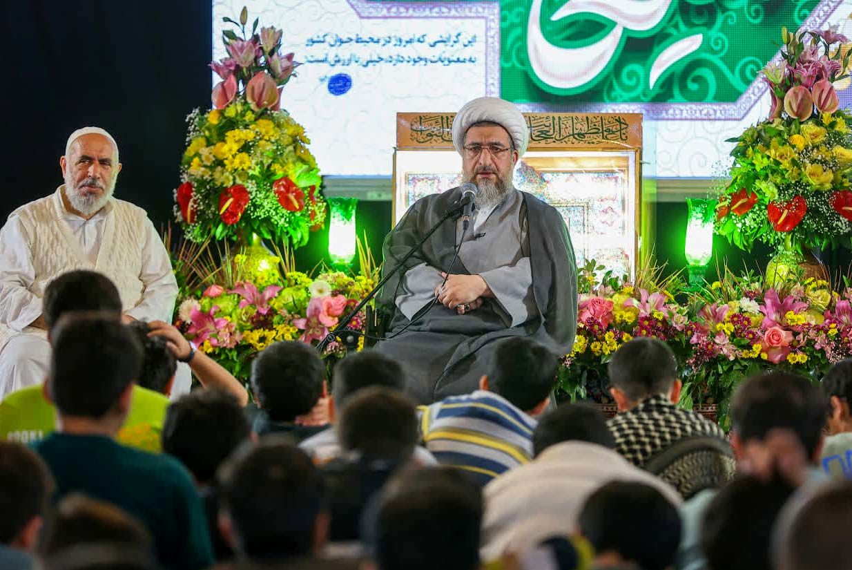 حضور پرشور جوانان در اعتکاف نشانه زنده بودن ایمان در جامعه است