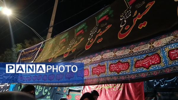 خدمات‌رسانی موکب‌های یاسوج به عزاداران حسینی در معابر و مساجد شهر