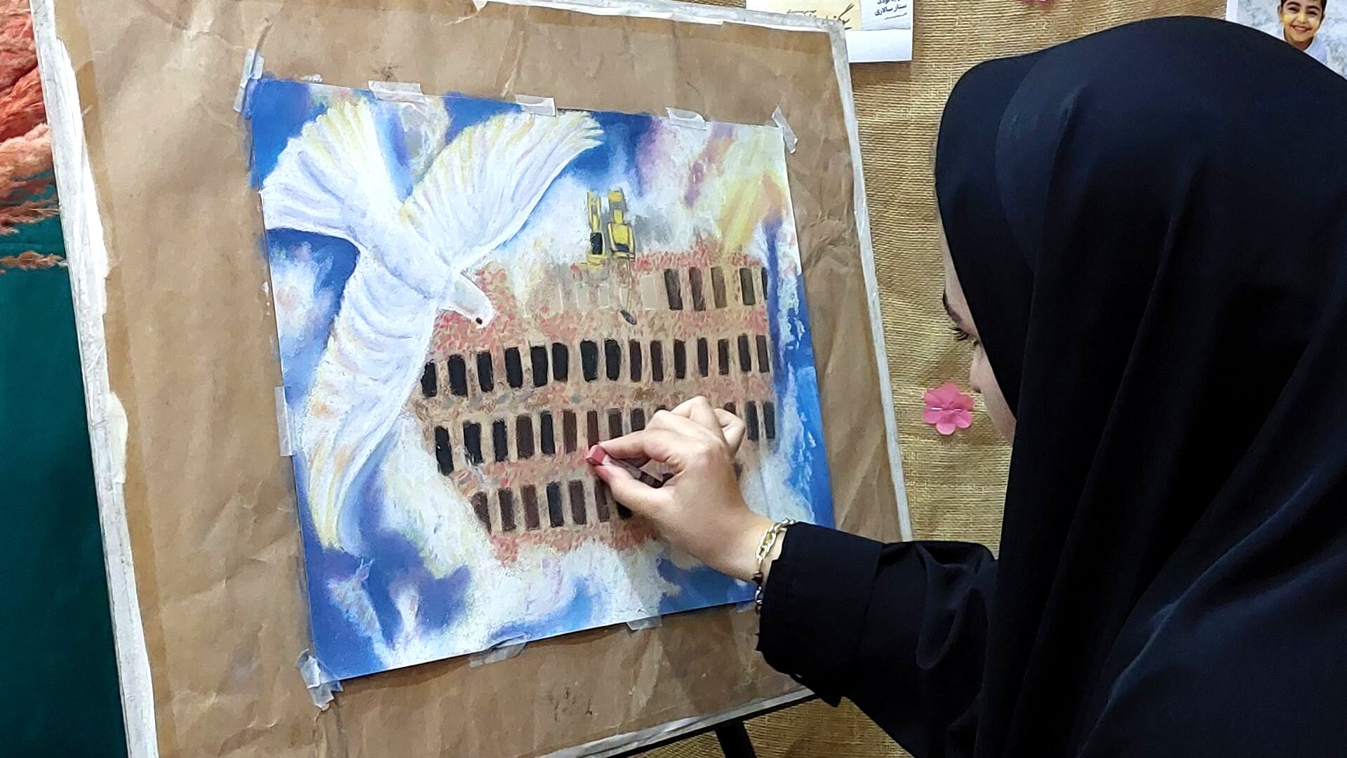 وقتی خبر در قاب نقاشی جان می‌گیرد