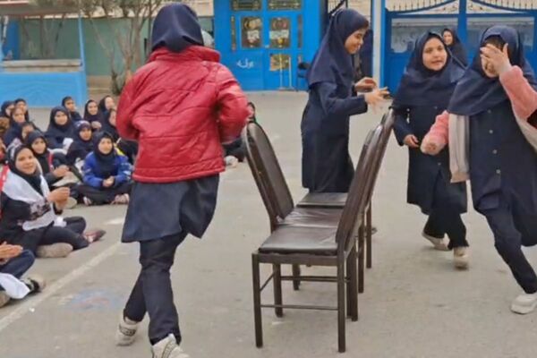 از کلاس درس تا شکوه انقلاب؛ شور دانش آموزی،  شور فجر
