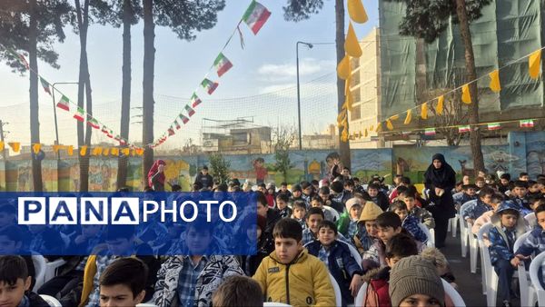چهل و هفتمین بهار آزادی زنگ انقلاب به صدا درآمد