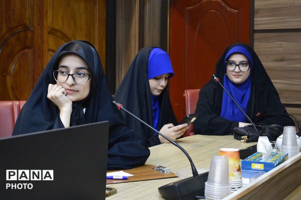 نشست خبری مدیرکل آموزش و پرورش شهرستان‌های استان تهران با خبرنگاران پانا