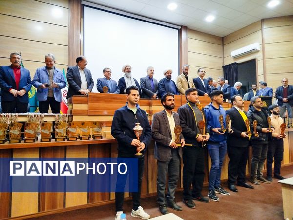 آیین تجلیل از برترین‌های فوتبال و فوتسال شهرستان کاشمر 