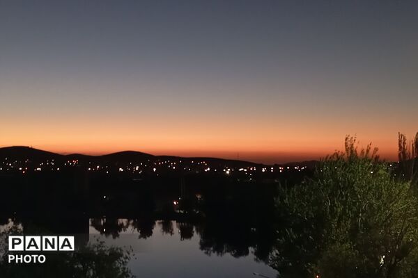 علم‌ها در دل آب