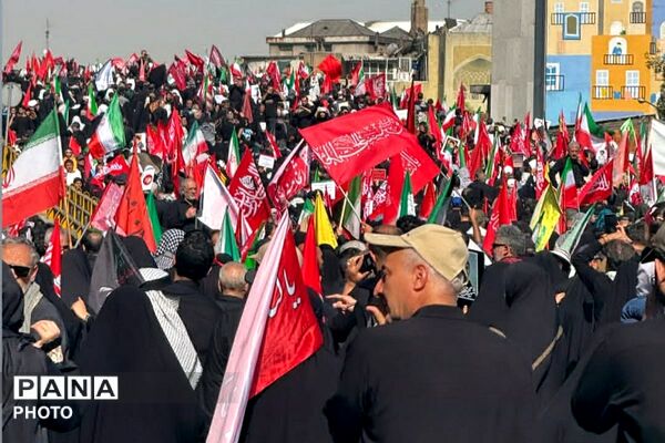 فریاد نسل نو در سوگ رهبر؛ مشقِ وفاداری در قابِ تشییع 
