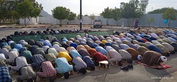 بندرعباسی‌ها توفیق یک ماه عبادت را در نماز عید فطر به شکرانه نشستند