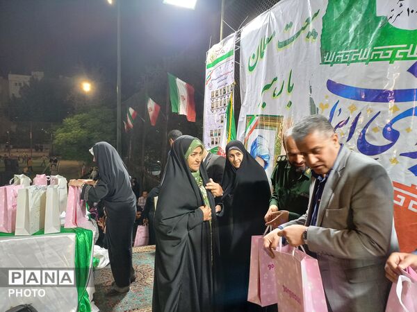 قاب‌های ماندگار از قرارگاه فرهنگی منطقه ۱۰ در هفته معلم 