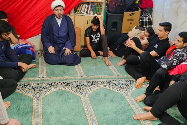 اعتکاف دانش‌آموزی در گناوه