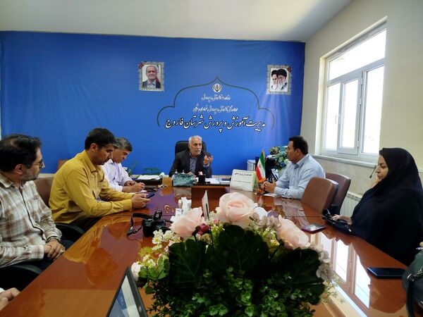جلسه مدیران پروژه‌های نهضت توسعه عدالت در فضاهای آموزشی در فاروج
