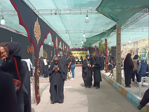 موکب «هم‌قدم تا حرم»؛ میعادگاه خادمان دانش‌آموز