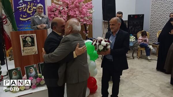 همایش گرامیداشت مقام معلم در نوشهر 