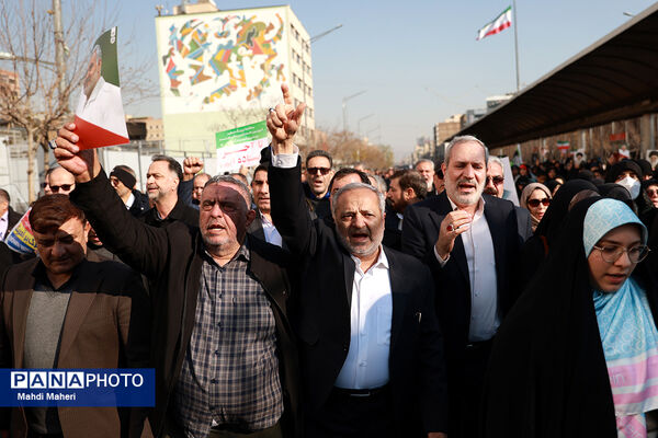 حضور وزیر آموزش و پرورش در راهپیمایی محکومیت اقدامات تروریستی علیه ملت ایران