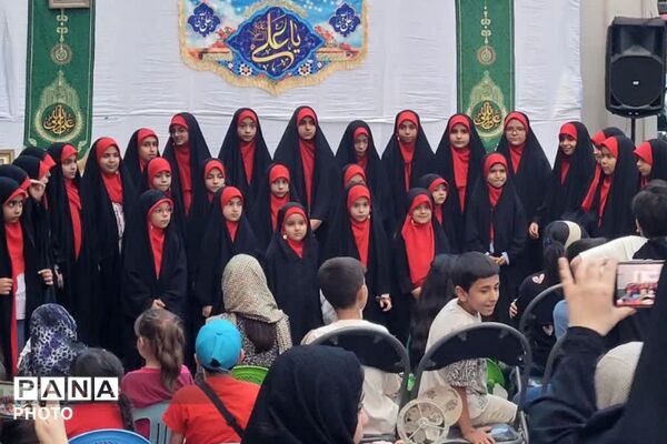 نوجوانان،خادمان جشن ولایت در مسجد جامع صاحب الزمان عج کاووسیه