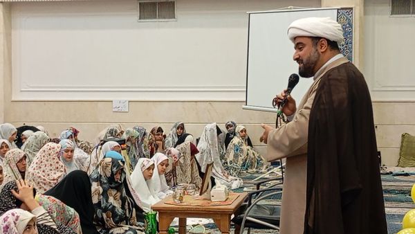 اولین روز اعتکاف دانش‌آموزی ناحیه 2 کرج و شهرستان فردیس