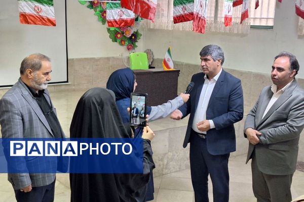  آیین افتتاح جشنواره ماها و ایران‌مون در دبیرستان خدیجه کبری پردیس 