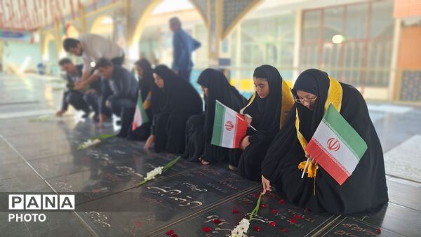 عهدی ماندگار با لاله‌های پرپر؛ تجدید میثاق نسل جوان با آرمان‌های شهدا