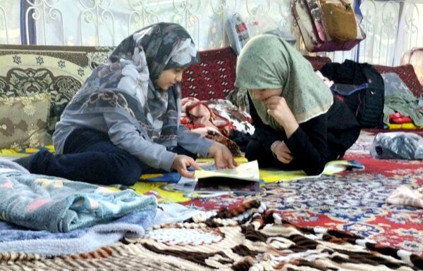 اعتکاف دختران نوجوان در مسجد سیدالشهدا مشهد