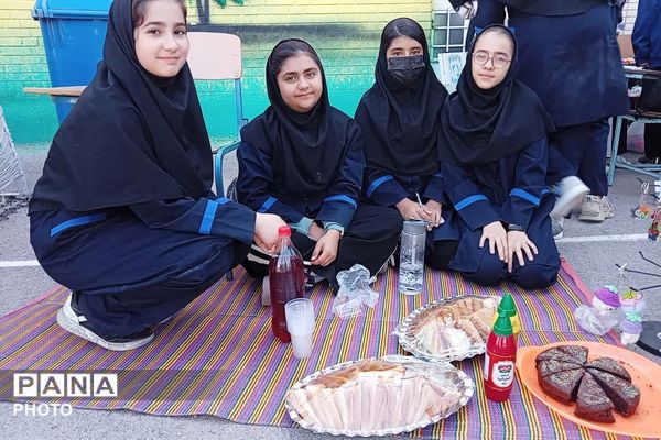 بازارچه و طرح بوم در دبیرستان حاج محمود رضوی شیراز