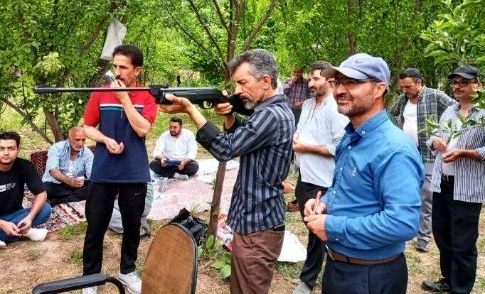 برگزاری مسابقات دارت و تیراندازی با تفنگ بادی در روستای گردشگری زوارم شیروان