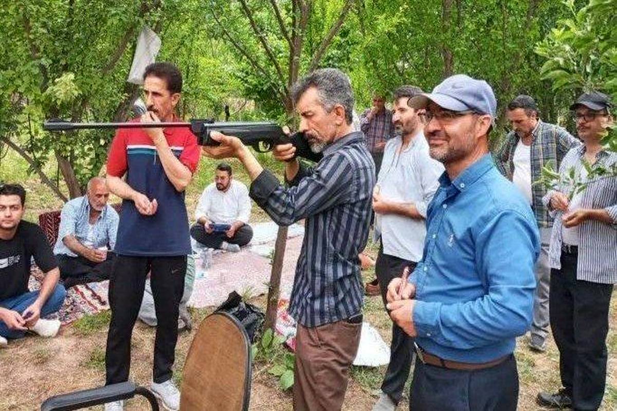 برگزاری مسابقات دارت و تیراندازی با تفنگ بادی در روستای گردشگری زوارم شیروان