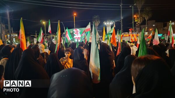 جمع حامیان ایران در میدان بهشتی پلدختر