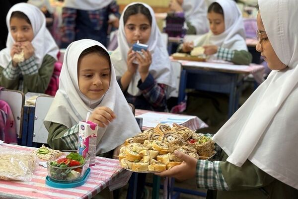 روز جهانی پوکی استخوان در مدارس شهرستان ملارد