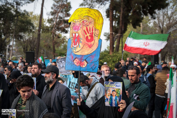 تجمع بزرگ هم‌عهدی‌ نوجوانان با رهبری معظم انقلاب اسلامی