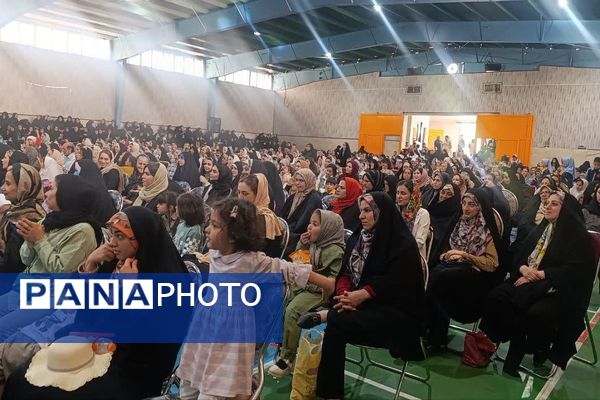 برگزاری جشن بزرگ دختران ایران قوی در شهرستان قرچک 