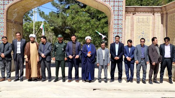 غبارروبی گلزار شهدای شهرستان فاروج 