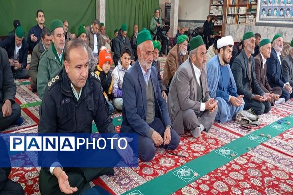 اقامه نماز عبادی،سیاسی جمعه همزمان با ایام دهه فجر در شهر بار نیشابور