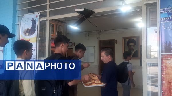 زنگ مهر در دبیرستان شاهد ابوذر غفاری نیشابور به صدا در آمد 