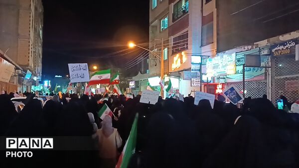 به احترام یار دبستانی ایست