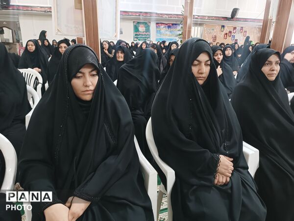 حضور دانش‌آموزان پیشتاز در مراسم ختم سرداران سرافراز شهرستان فارسان در میلاد امام رضا (ع)