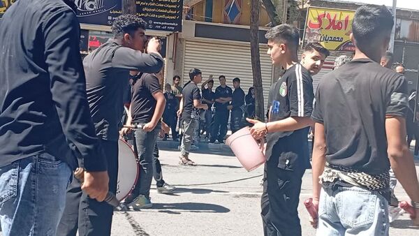 مراسم عزاداری و زنجیر زنی به مناسبت شهادت امام حسن عسکری«ع»
