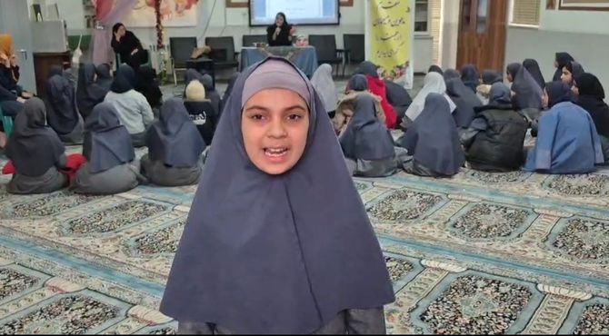 آگاهی‌بخشی درباره بهداشت دوران بلوغ در دبستان دخترانه علمدار تفت