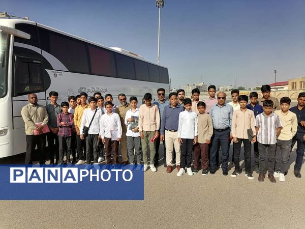 اعزام دانش‌‌آموزان سندرک به مسابقات استانی قرآن، عترت و نماز