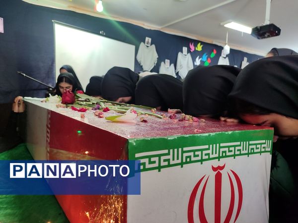 بازگشت قهرمان خاموش؛ شهر در آغوش شهید گمنام