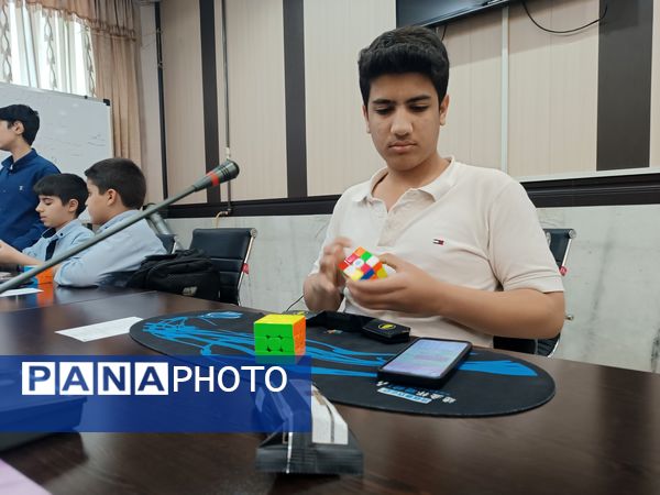 دوره توانمندسازی راه‌یافتگان ناحیه 3 شیراز به المپیاد رویش استانی