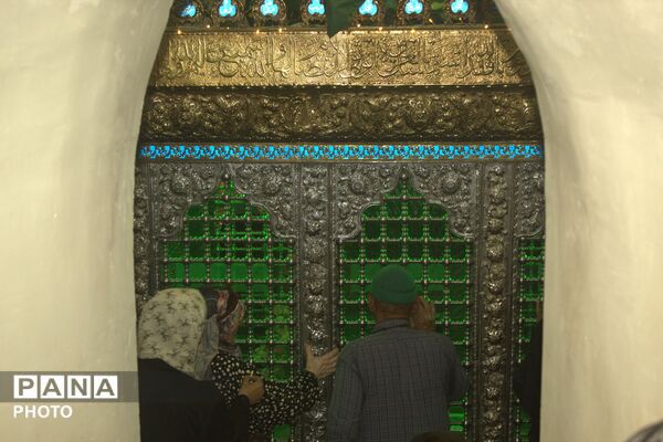 پیاده روی ۱۱ کیلومتری عاشقان رضوی در آخرین روز ماه صفر به سمت آستان مقدس  امامزاده حمزه بن موسی (ع)