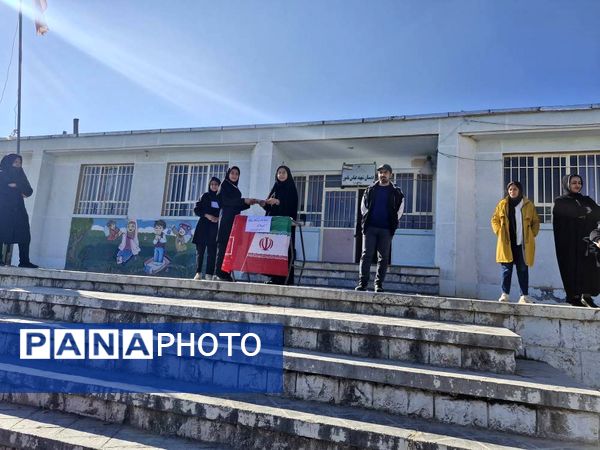 حضور کتابداران در مدارس روستاهای سملقان 