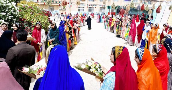 دآا، نام مادر در گویش لری