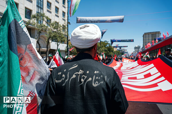 تشییع پیکر رهبر شهید انقلاب در مشهد مقدس-۴
