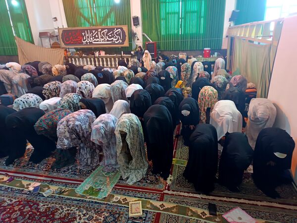 اعتکاف دانش‌آموزی در گناباد