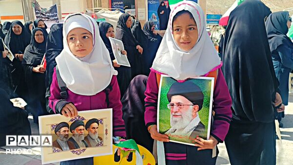 کوله پشتی های دانش آموزان مارگونی برای همکلاسی های شهید مینابی