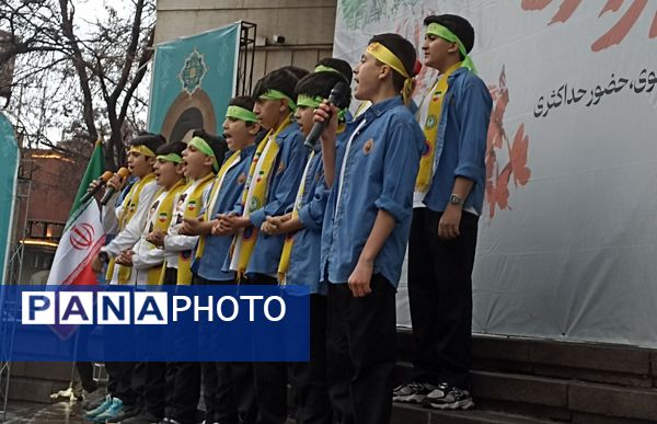 باران هم حریف عشق به وطن نشد