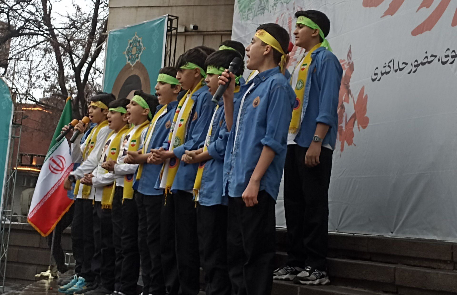 باران هم حریف عشق به وطن نشد